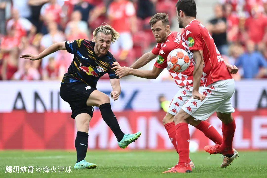 莱比锡红牛欲在主场对阵斯图加特，赢下比赛的简单介绍