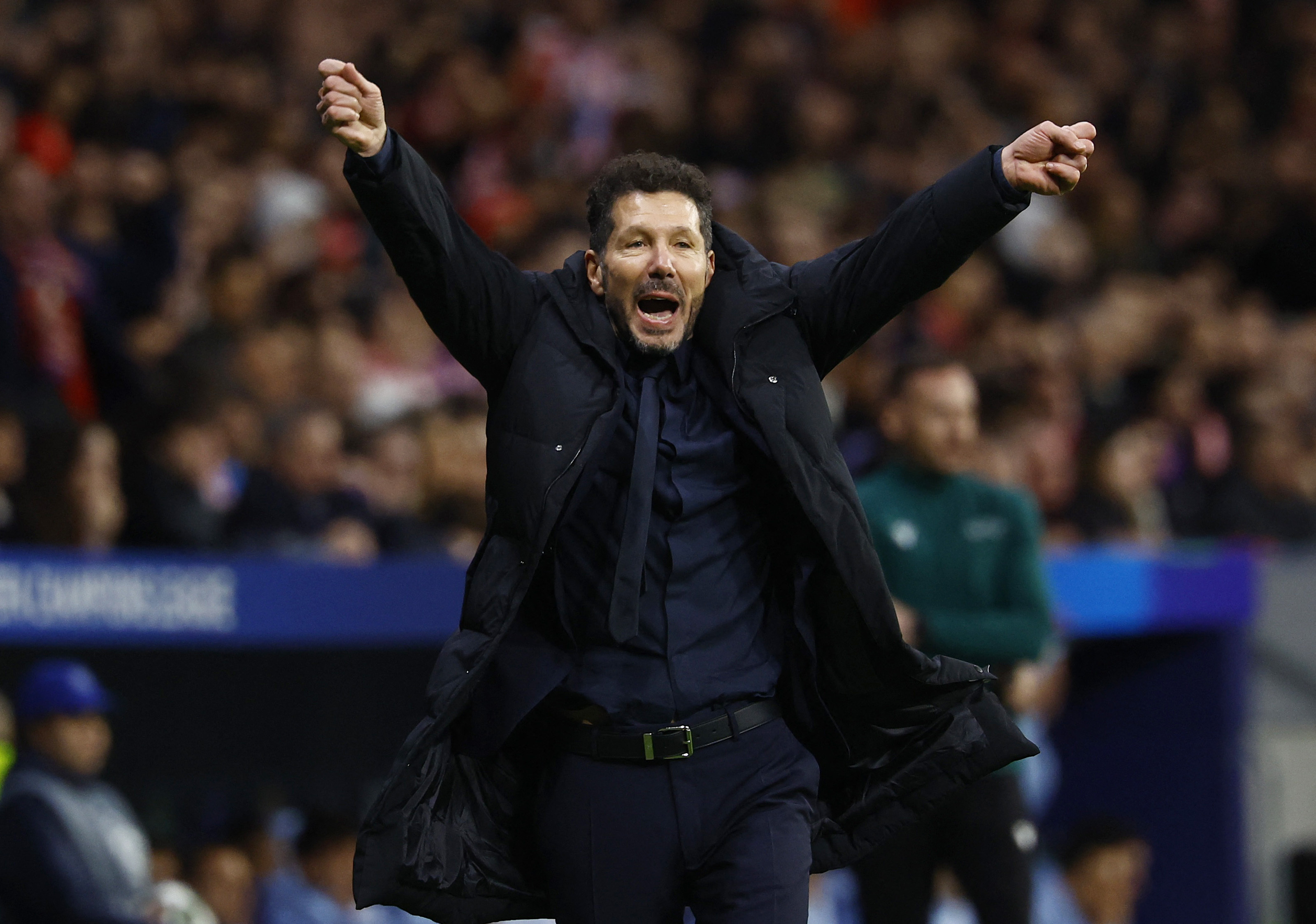 关于皇家马德里主场惜败,欧冠卫冕之路障碍重重!的信息 关于皇家马德里主场惜败,欧冠卫冕之路障碍重重!的信息