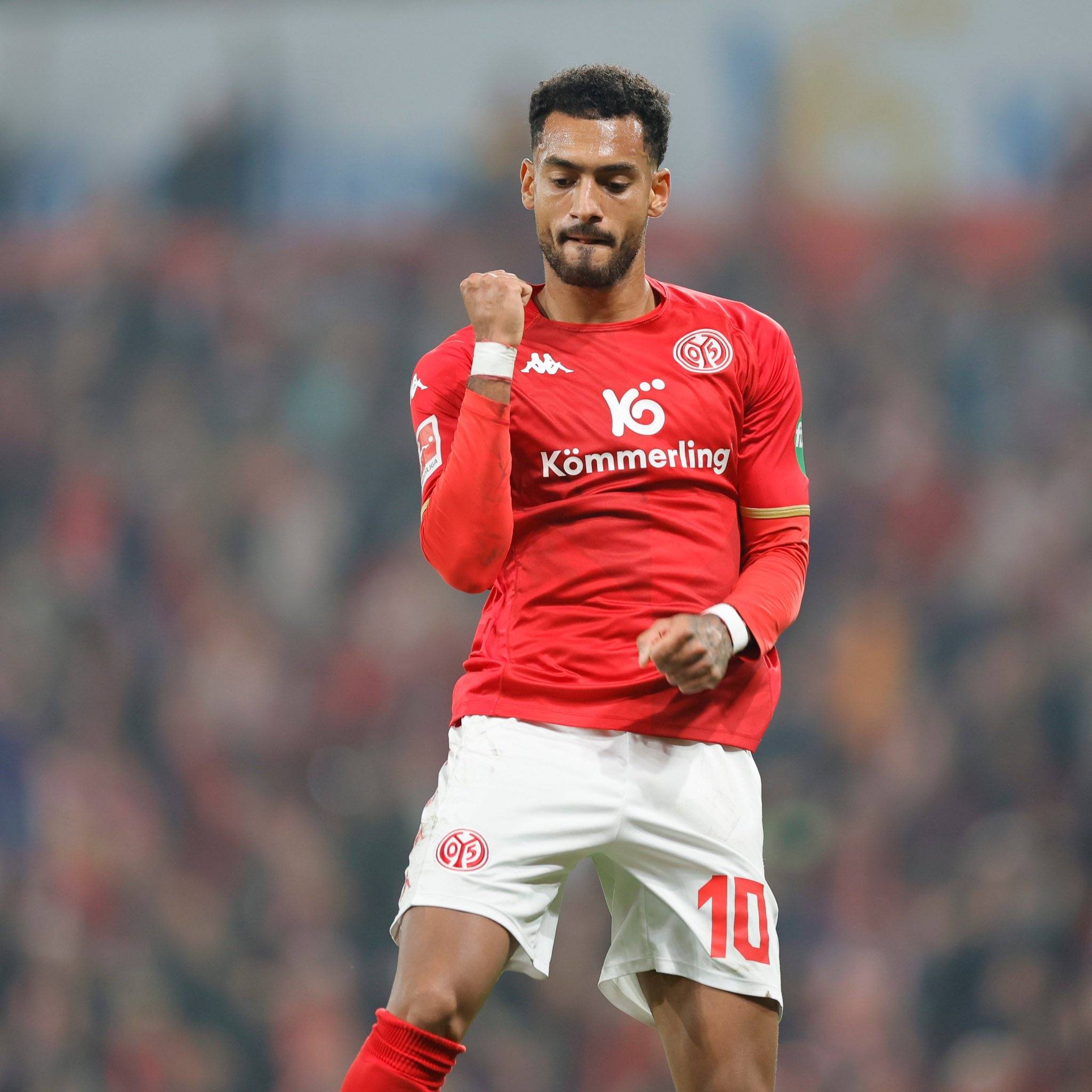 多特蒙德主场战平梅因茨，保持不败纪录的简单介绍