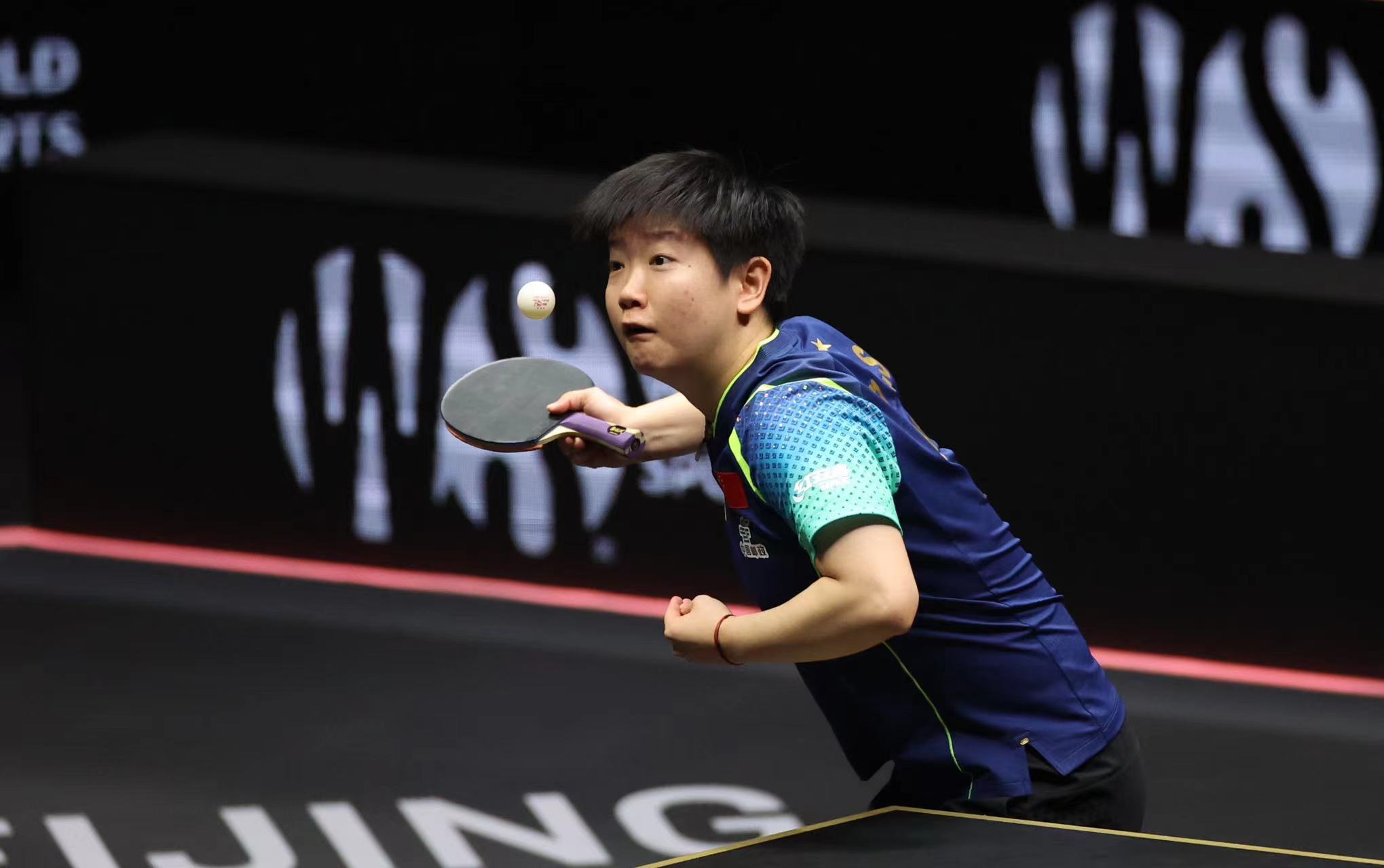 开云体育平台APP-女子足球赛中,中国队实现胜利轻松晋级