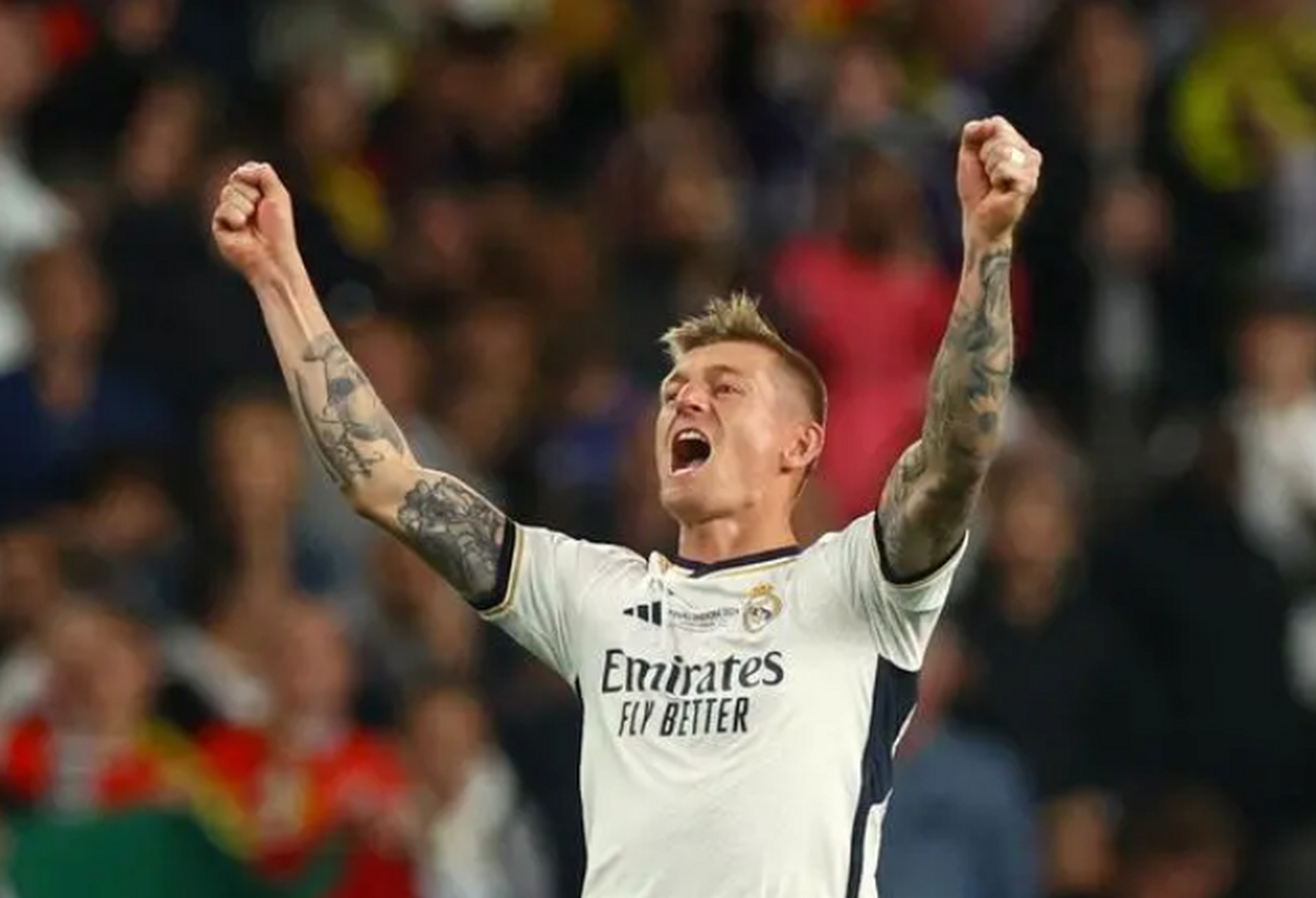 包含皇马主场夺冠,球迷狂欢庆祝胜利的词条 包含皇马主场夺冠,球迷狂欢庆祝胜利的词条