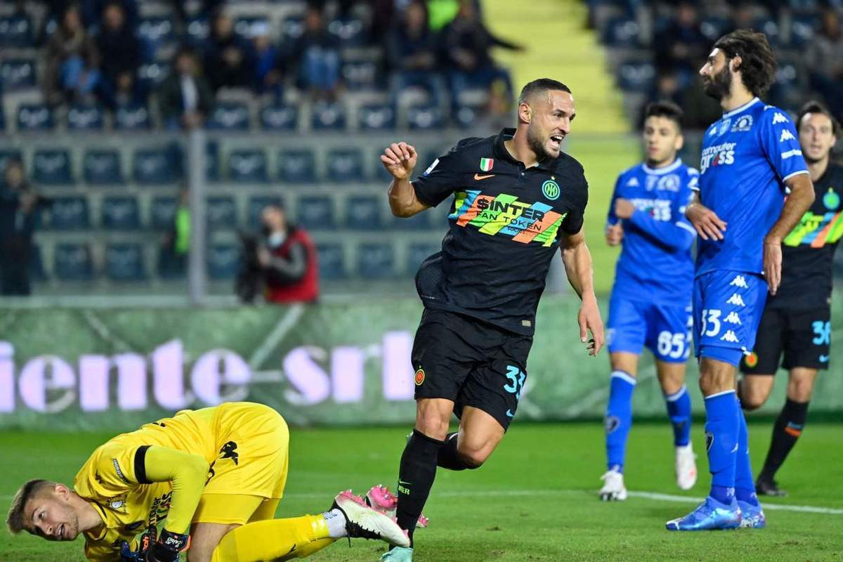 开云体育入口-顶级球队实力碰撞,赛场内外都是精彩