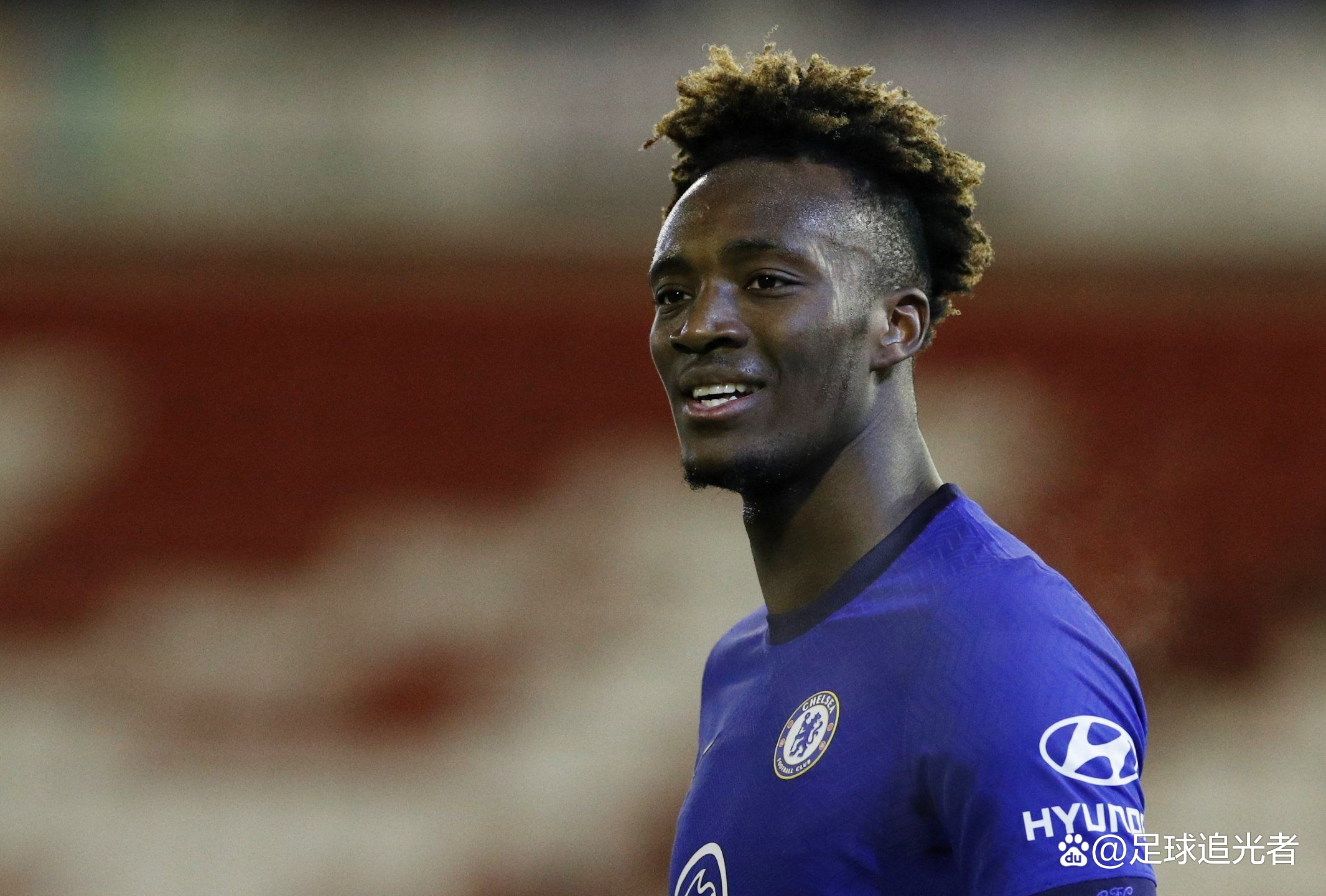 包含利兹联客场告捷，升班马势头强劲的词条