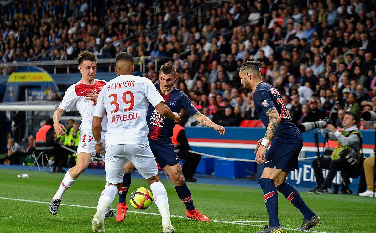 南特客场不敌里尔，遭遇不胜的简单介绍