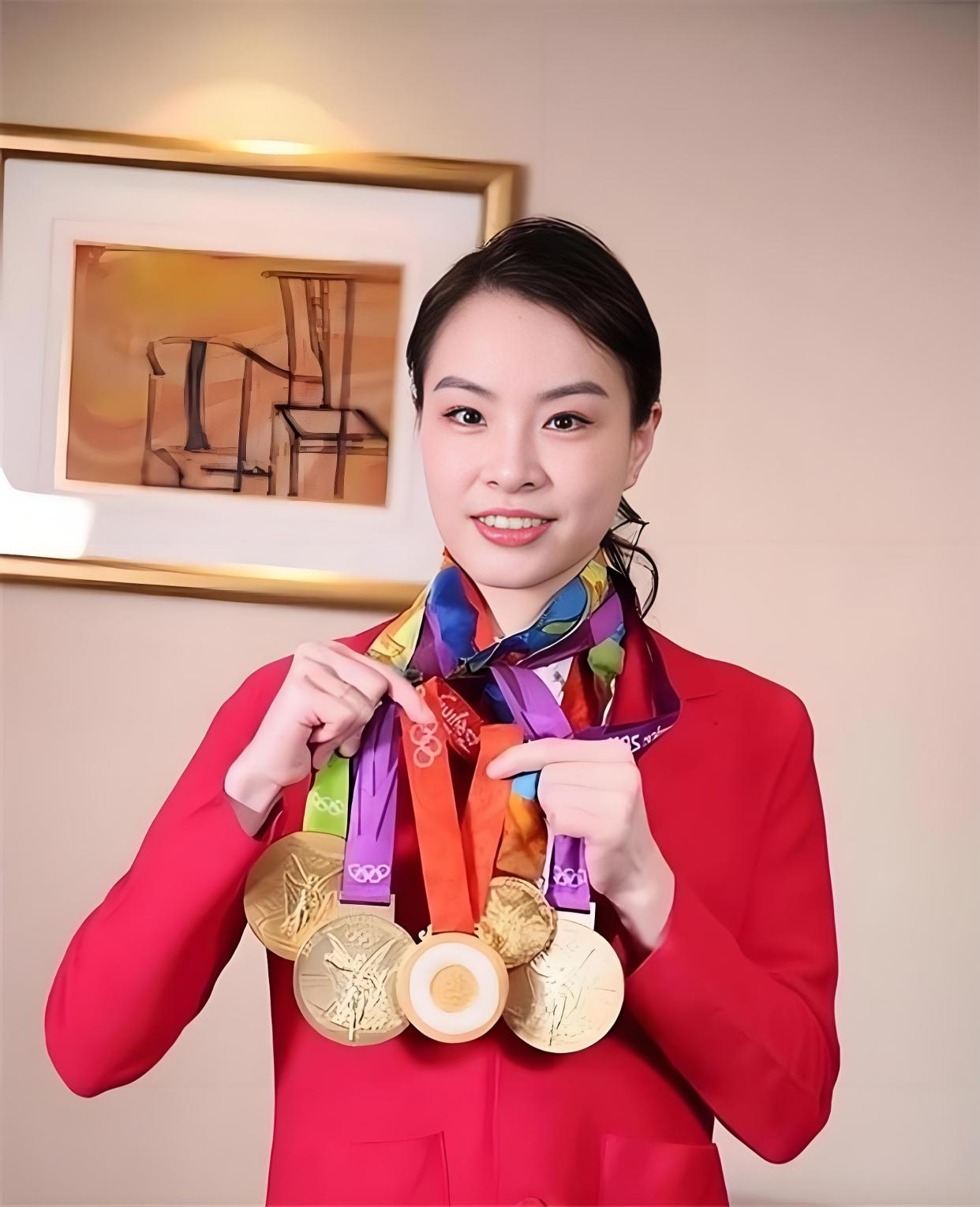 中国选手表现抢眼,向金牌冲刺 中国选手表现抢眼,向金牌冲刺