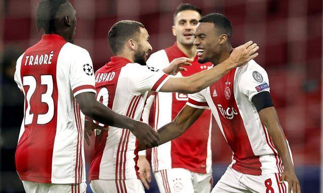 阿贾克斯主场大败,被对手碾压 阿贾克斯主场大败,被对手碾压