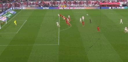 拜仁主场兵败如山倒，全队反思战术