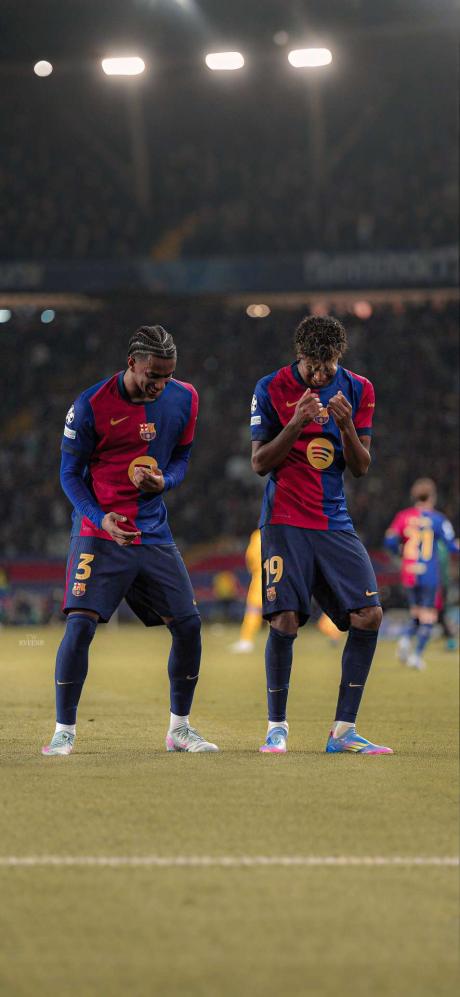 巴萨横扫拜尔田，梅西压哨进球，巴塞罗那晋级