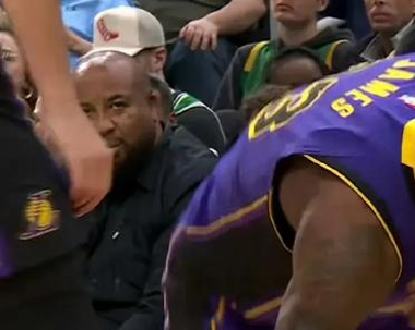 经典对决:历史上最激烈的比赛再度上演 经典对决:历史上最激烈的比赛再度上演