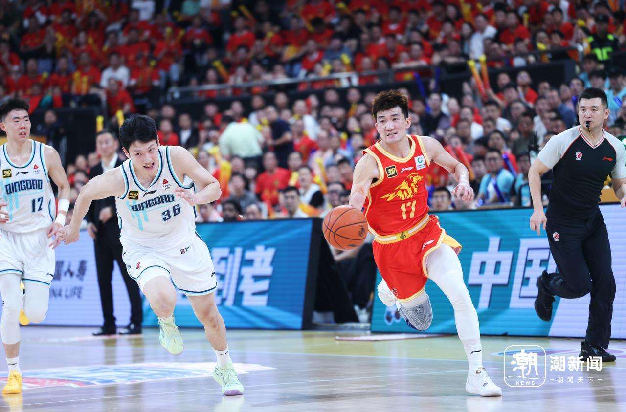 青岛男篮冲刺全力，迎战决赛挑战！