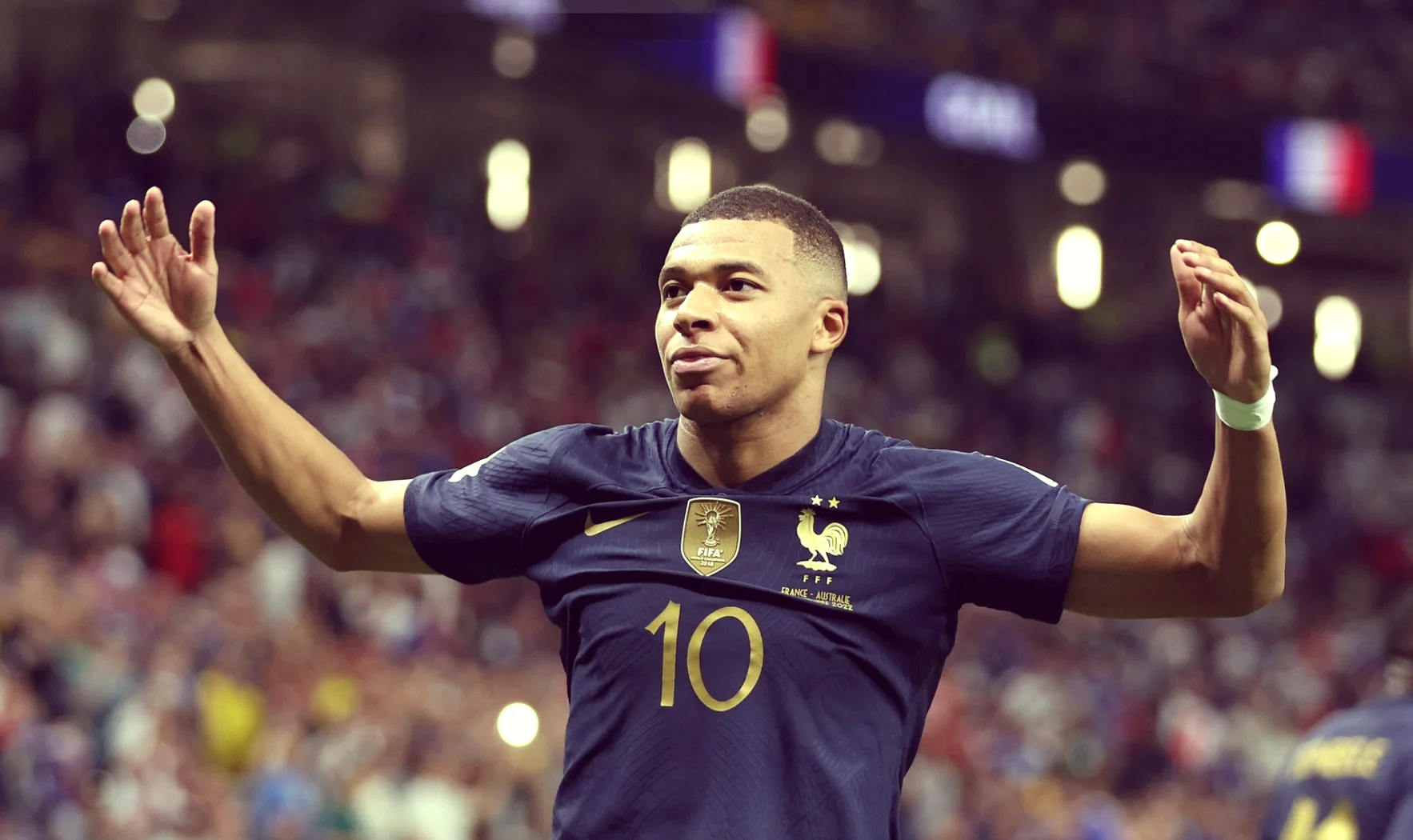 法国队新生代球员展现出色表现,引发关注 法国队新生代球员展现出色表现,引发关注