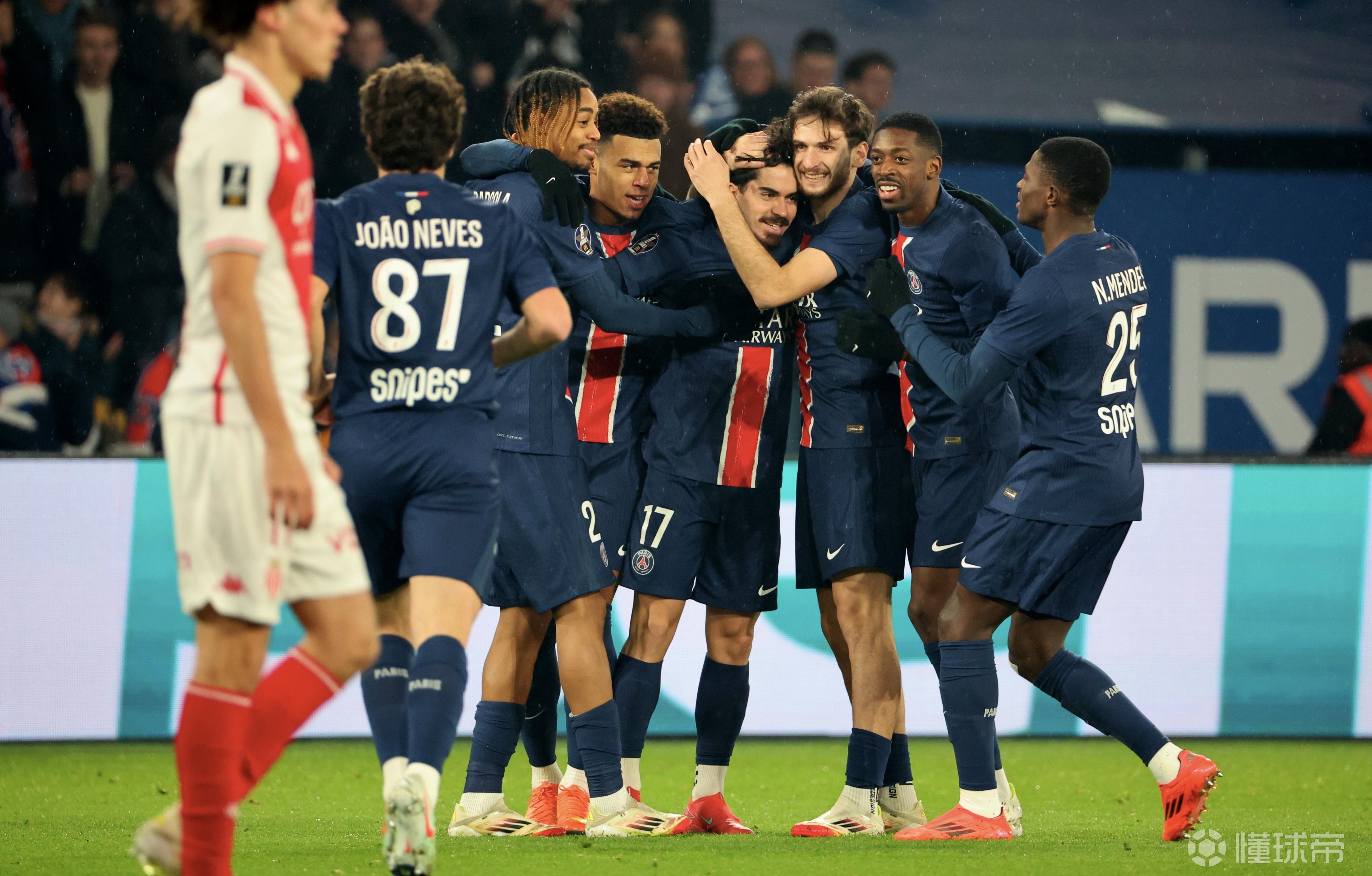 法国队大胜,斩获欧洲预选赛 法国队大胜,斩获欧洲预选赛