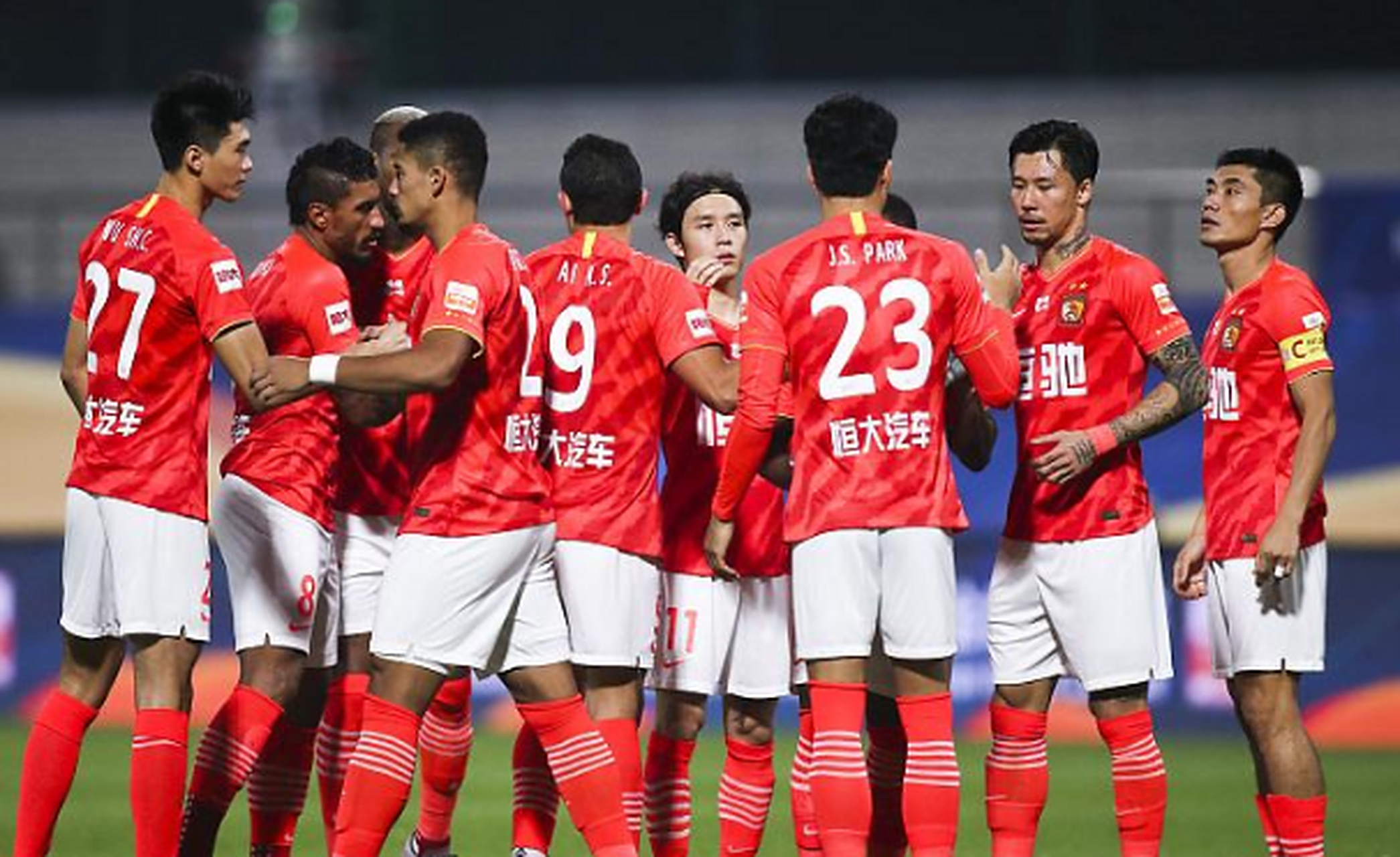 开云体育APP下载-山东鲁能豪取三分,稳坐积分榜的简单介绍