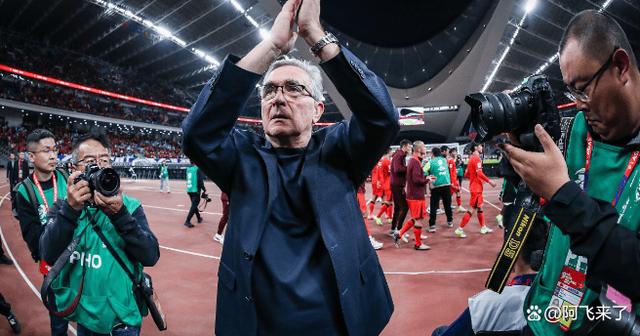 双方展现出强大实力,在场上角逐到底的简单介绍 双方展现出强大实力,在场上角逐到底的简单介绍