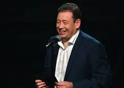 卢宁斯特昂负于世界新王,登上国际茶琳 卢宁斯特昂负于世界新王,登上国际茶琳