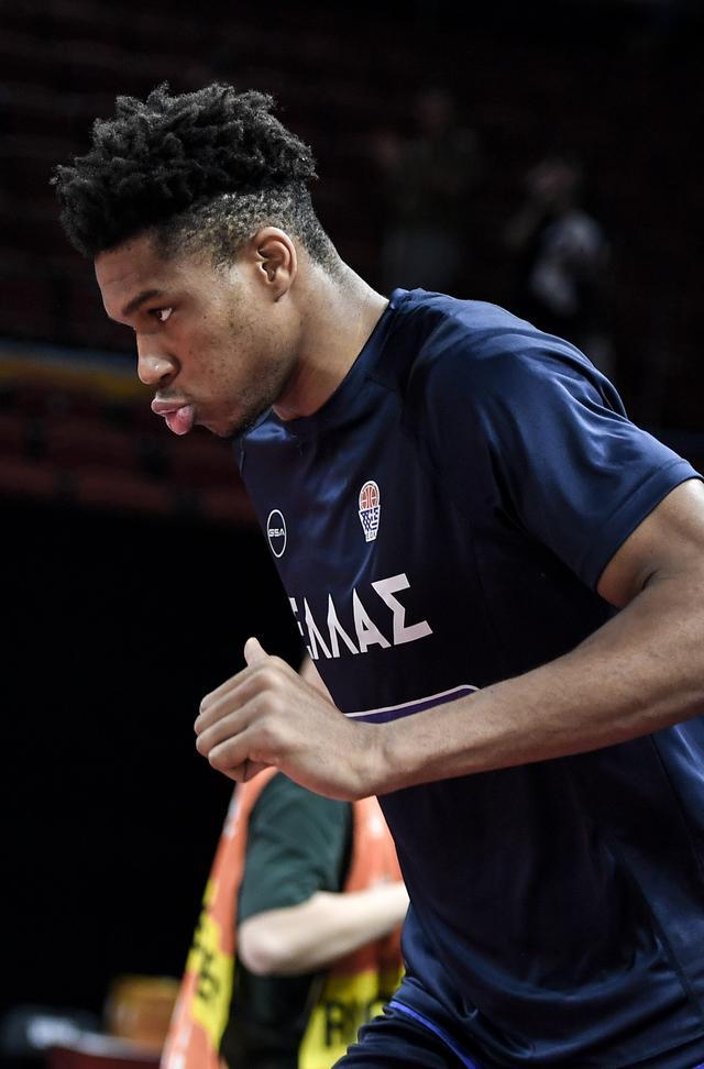 捷克篮球联赛决赛局势混乱,竞争激烈 捷克篮球联赛决赛局势混乱,竞争激烈