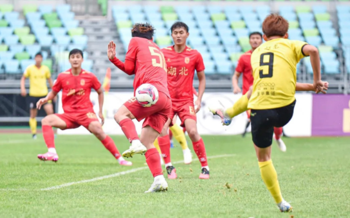 新疆队战平湖北队，保持不败纪录