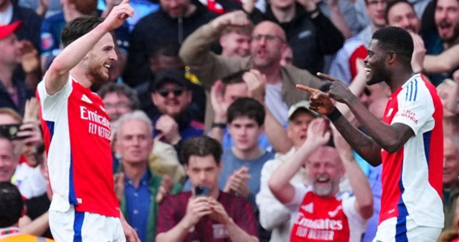 包含曼联惨遭绝平,客场与水晶宫握手言和的词条 包含曼联惨遭绝平,客场与水晶宫握手言和的词条