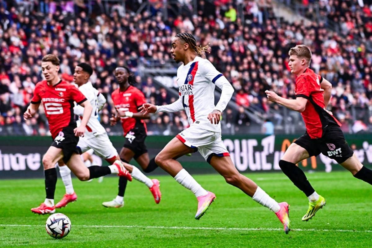 雷恩主场不敌梅斯,遭遇法甲两连败 雷恩主场不敌梅斯,遭遇法甲两连败