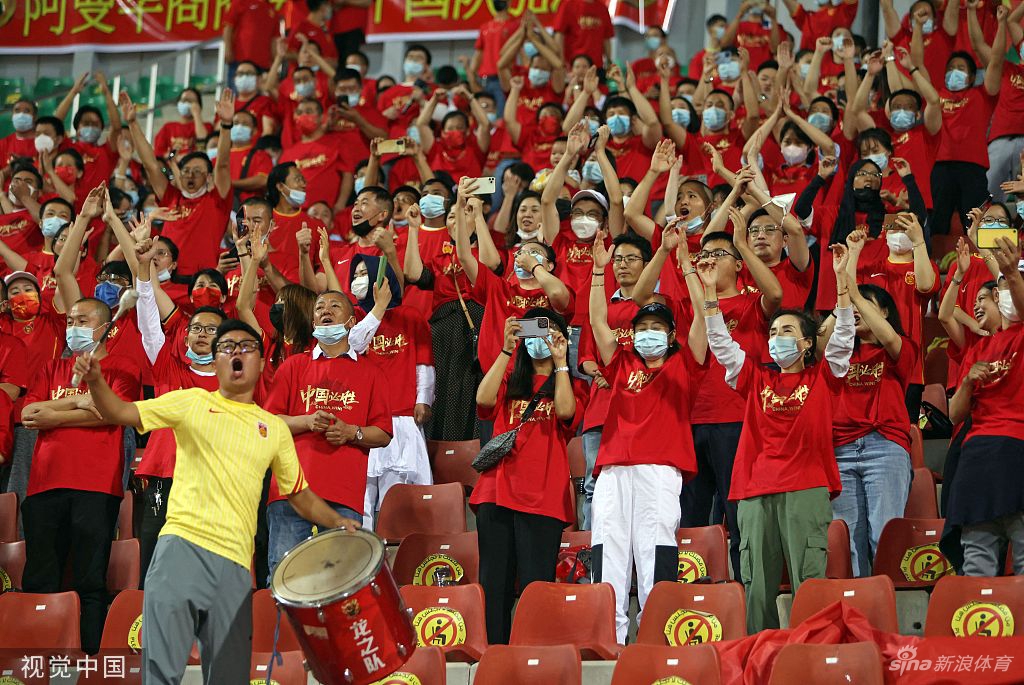 包含精彩的比赛画面瞬间成为球迷热议话题的词条 包含精彩的比赛画面瞬间成为球迷热议话题的词条