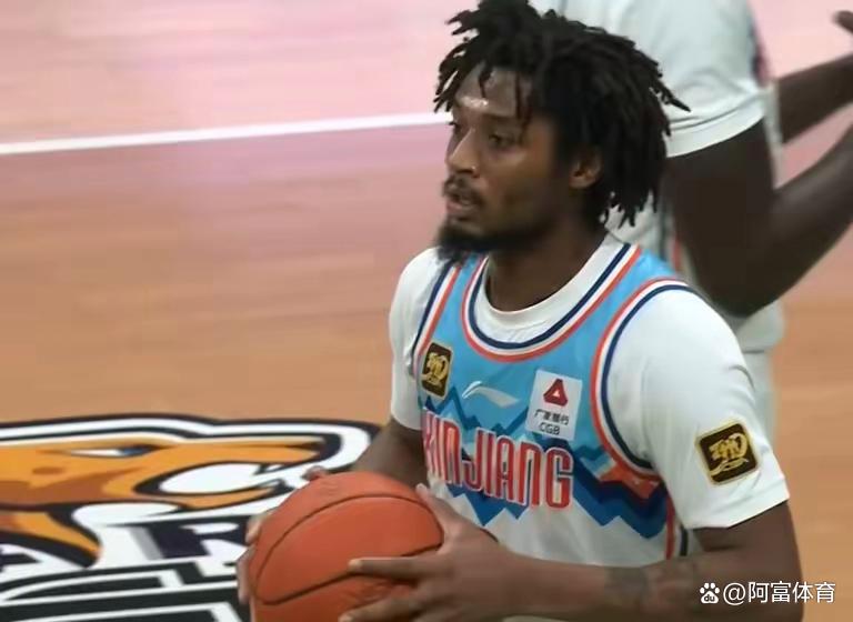 新疆男篮主场惨败,球迷纷纷表示失望的简单介绍 新疆男篮主场惨败,球迷纷纷表示失望的简单介绍