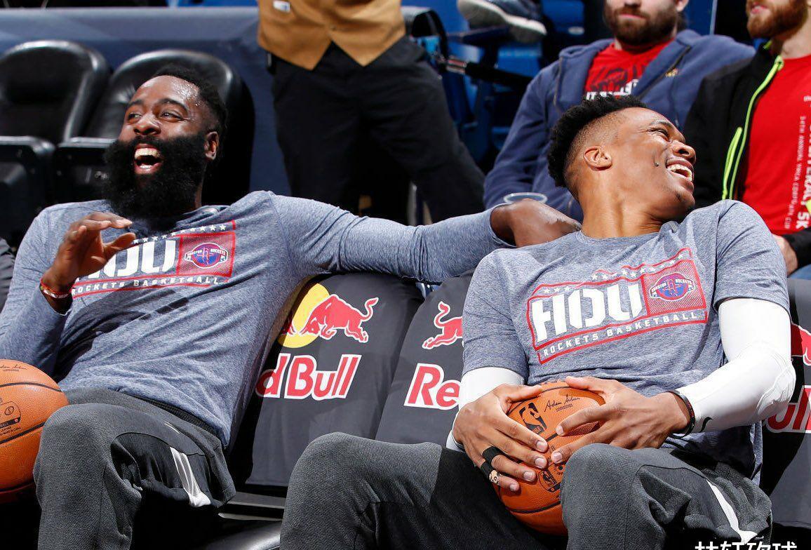 关于火箭力克快船，胡金秋统治全场的信息