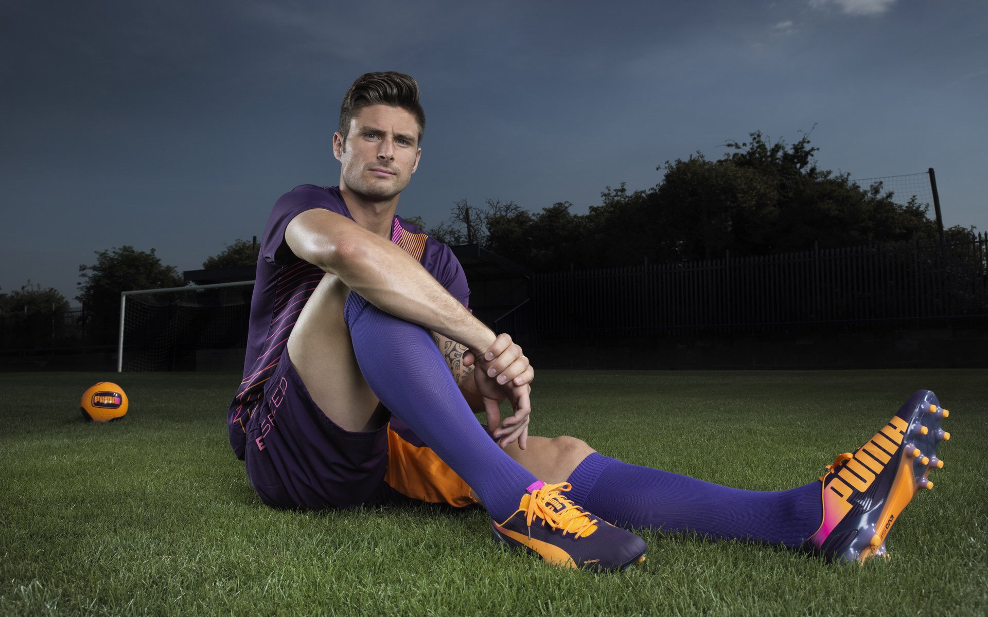 南美超跑撞碎高原铁壁,卡瓦哈尔领衔,哥伦比亚7-1打穿秘鲁的立体进攻启示录